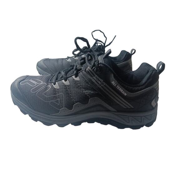 New in Box Fila Men\'s Blowout 19 Trail Running Shoe Black SZ 11